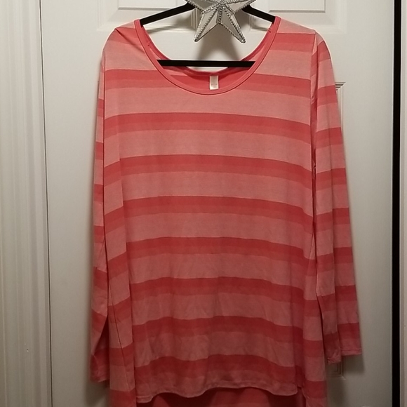 Lularoe Lynnae Size 2xl - Picture 2 of 2